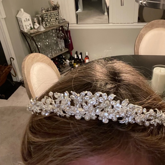 Wedding crown headpiece. Hand wired - Picture 1 of 5